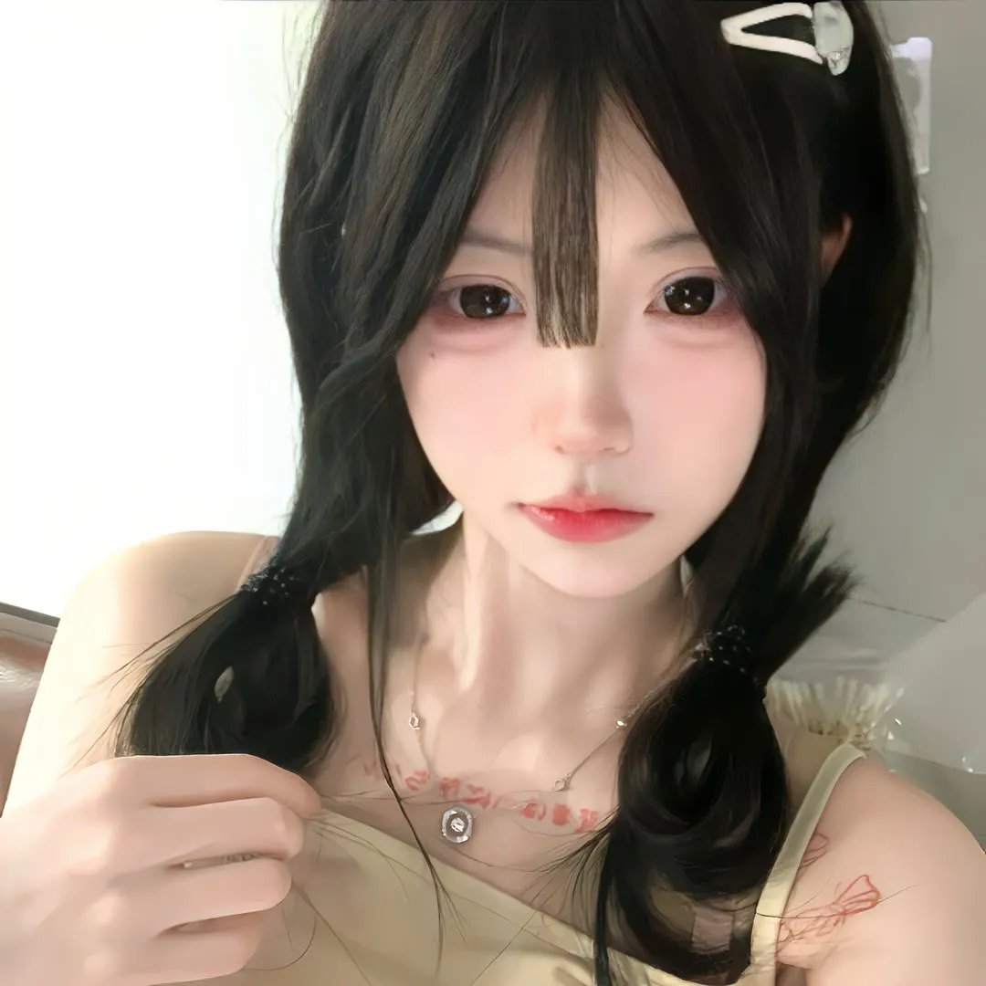 洞里的月亮